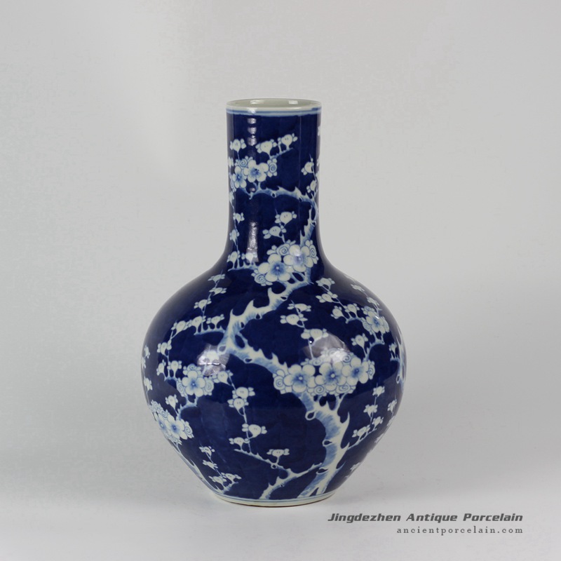 RYLU30_Hand painted White Blue Plum blossom Porcelain Vases