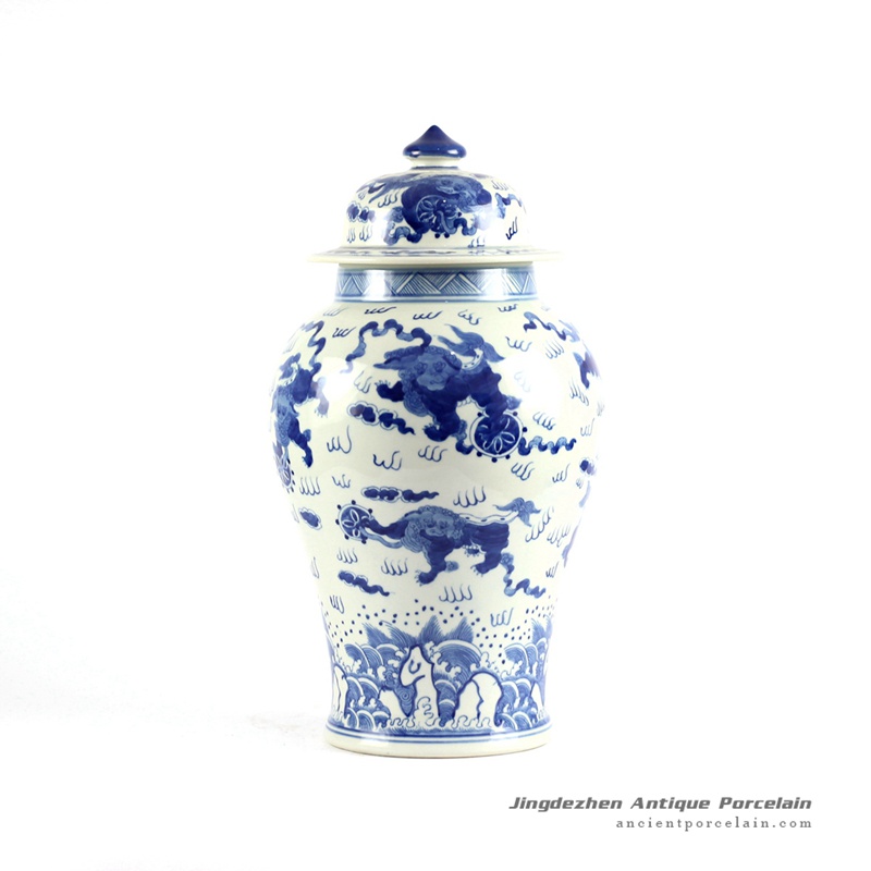 RYLU83_chinese ginger jars blue and white hand painted