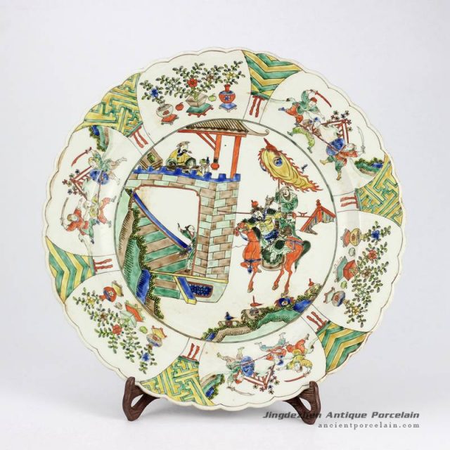 RYQQ36-OLD_Antique Chinese famille rose shallow ceramic plate