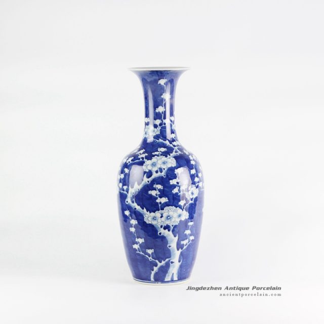 RYLU116_Long neck blue and white floral ceramic vase