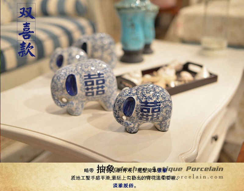  RYPU30-D_High quality warm and sweet home decor blue and white porcelain pair elephant figurines
