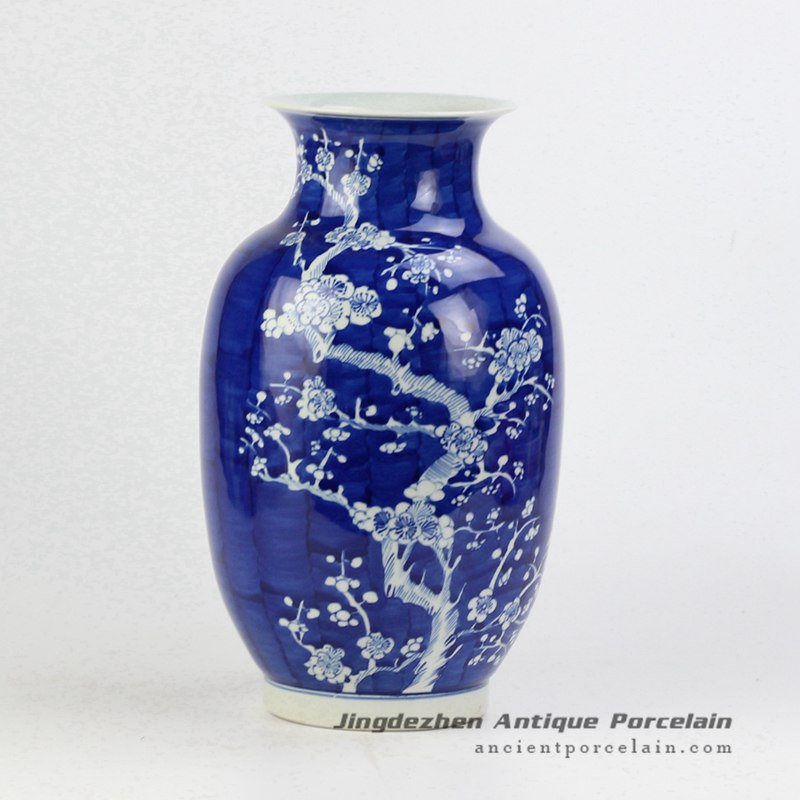 RYWG12_Hand paint winter sweet pattern wax gourd shape elegant blue white ceramic vase