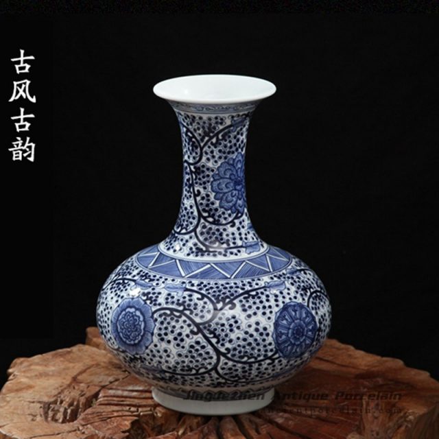 RZFQ22_long neck blue and white oriental ceramic vase for interior design