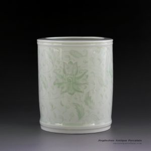 14AA34_Jingdezhen celadon hand carved brush holder