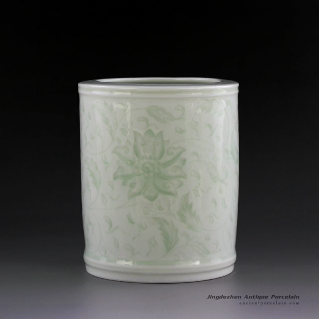 14AA34_Jingdezhen celadon hand carved brush holder