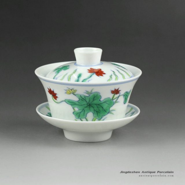 14YM05_Jingdezhen hand made porcelain Gaiwan, blue white doucai flower design