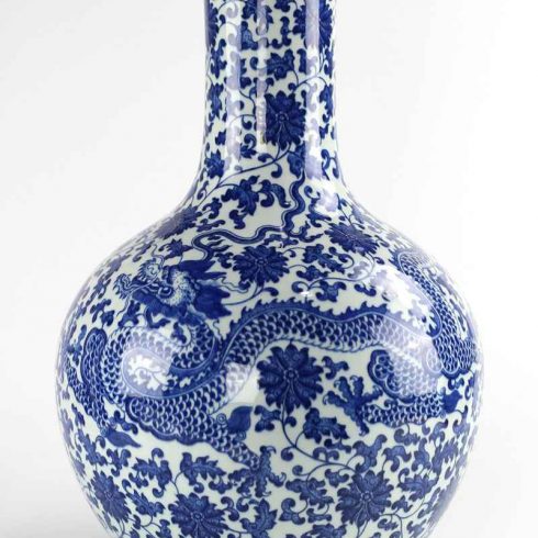 RYUU24_long neck round belly blue and white royal dragon and flower pattern ceramic vase