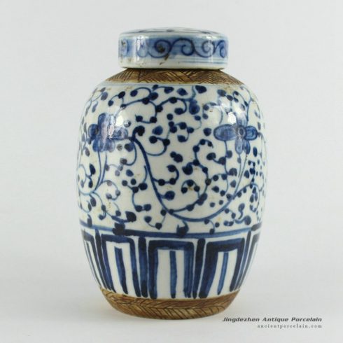 RYUV04_Chinese Blue and White Floral Ceramic Pot