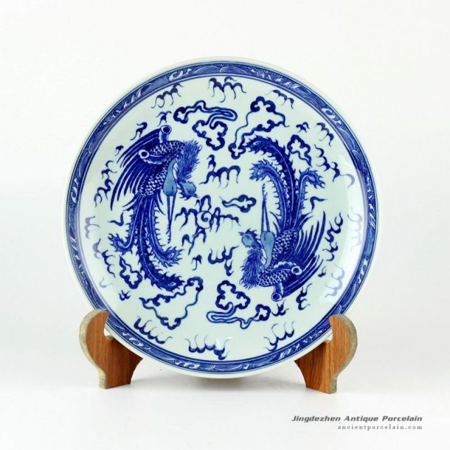 RYXC21_11.4″ Hand painted blue and white phoenix pattern decor plate