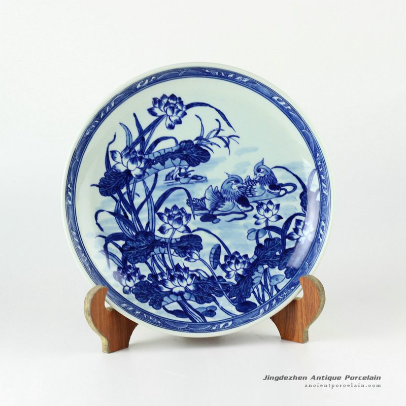 RYXC22_11.4″ Hand painted lotus flower pattern ceramics decor plate 