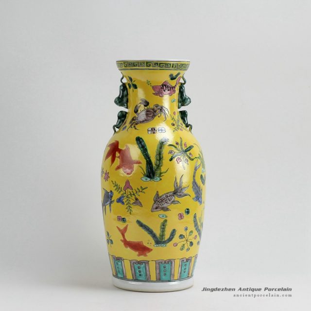 RZFA04_H16.5″ Jingdezhen Yellow Famille rose porcelain vases hand painted fish design
