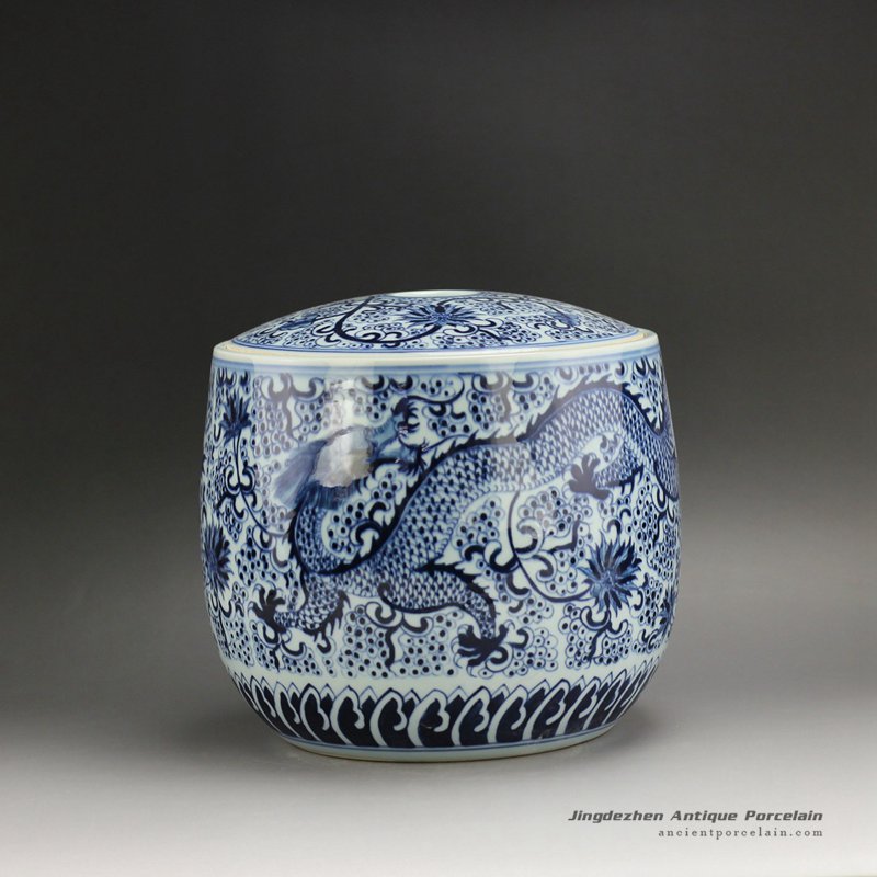 RZFQ01_9.7″ Blue and White Dragon Tea Jar
