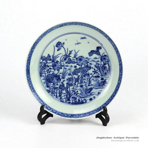 RZHG04-D_Hand painted blue and white lotus pair duck pattern handcrafted ceramic display ware