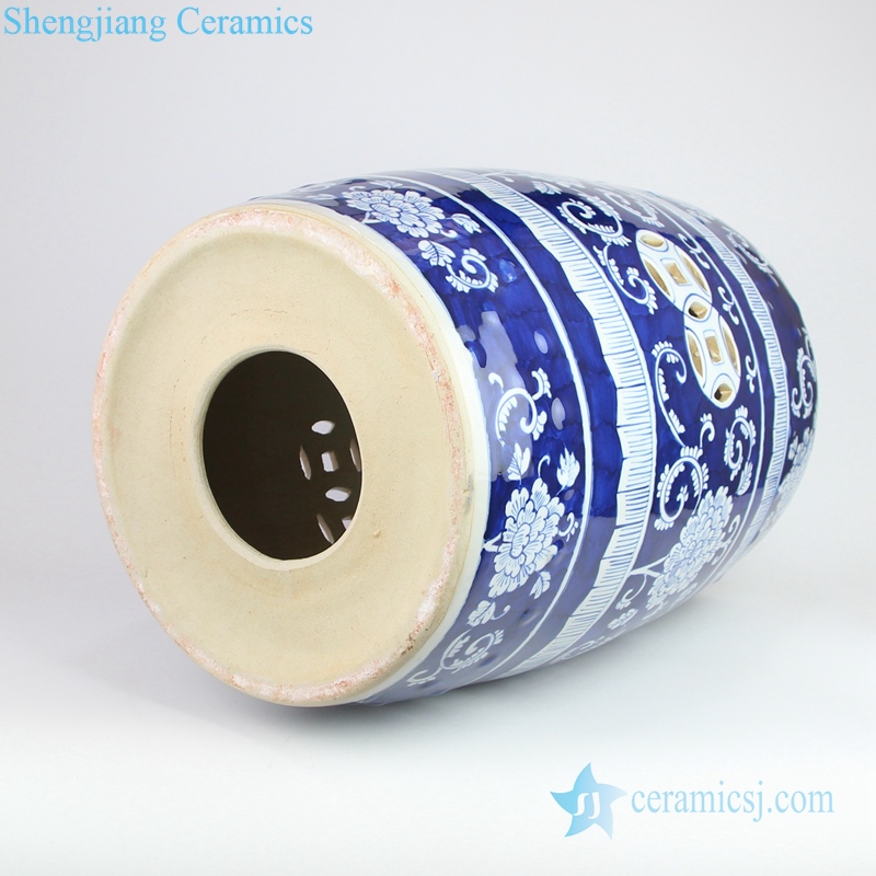Blue and white flower porcelain drum stool bottom view 