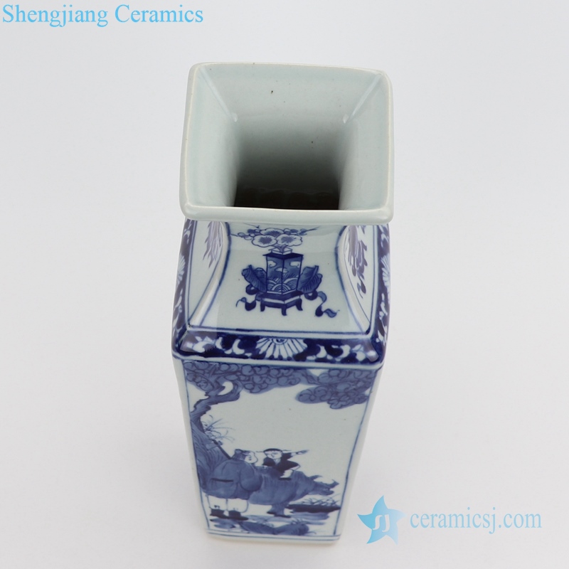 Qing dynasty archaize ceramic vase  bottle view 