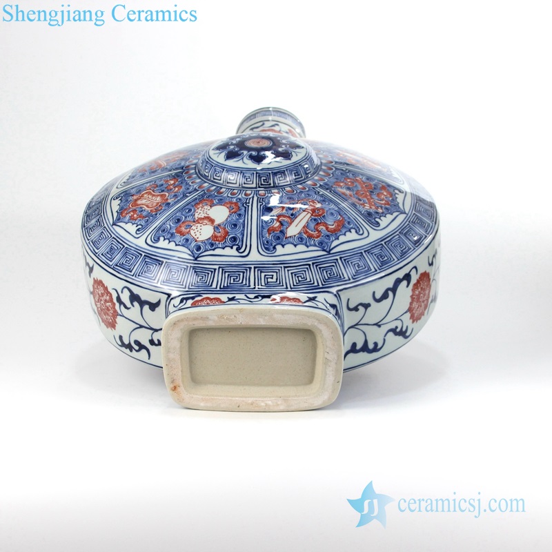 Manul blue and white color glaze ceramic vase bottom view