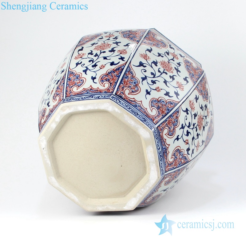 Eight - sided red glaze exquisite ceramic vat bottom view