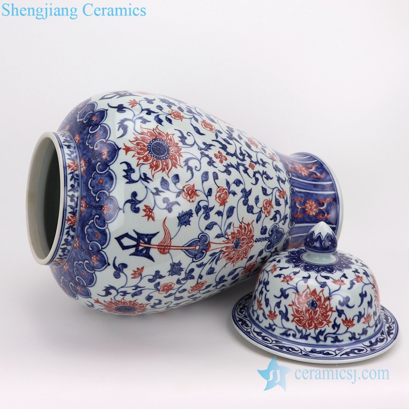 Red glaze blue and white hand drawing pot side view