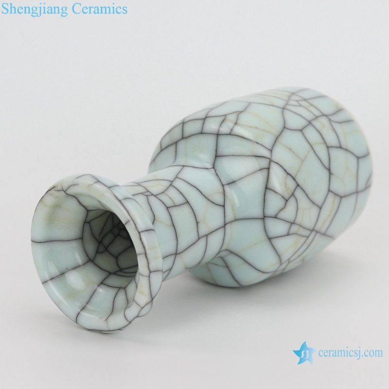  Longquan celadon crack glaze iron vase side view 