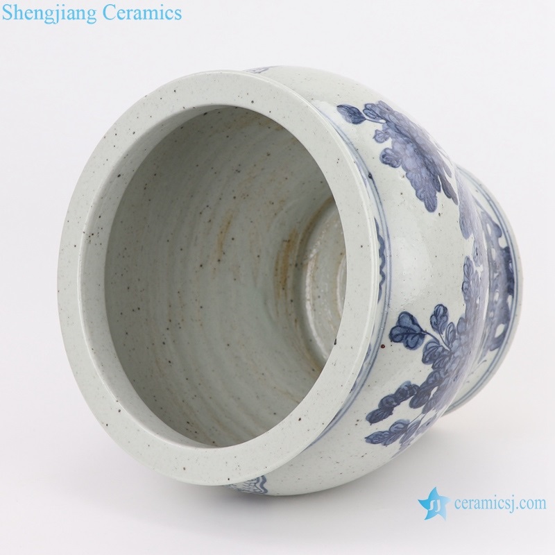 Reproduction chinese style ceramic vat inside view