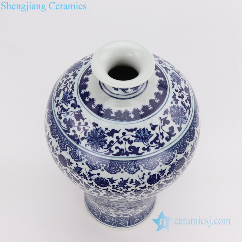 Qing Dynasty chinese style plum ceramic vase  top view