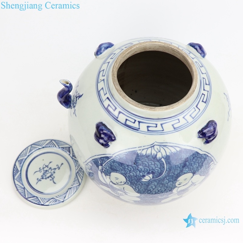  blue and white antique ceramic pot top view