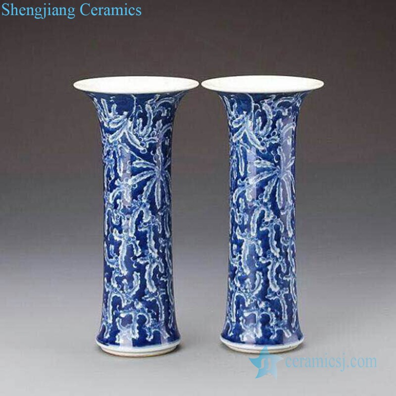 Jingdezhen blue and white antique ceramic vase