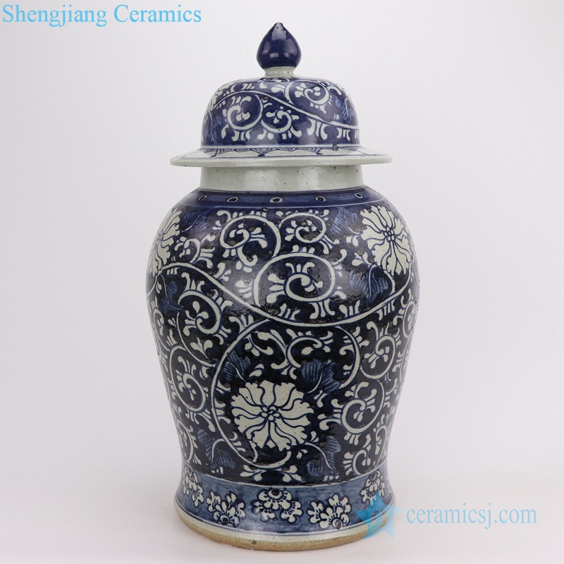 Jingdezhen ancient  ceramic pot back view
