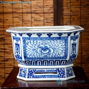 High quality porcelain pot front view