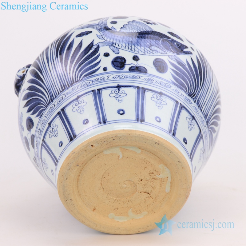 Chinese antique ceramic blue and white jar bottom view