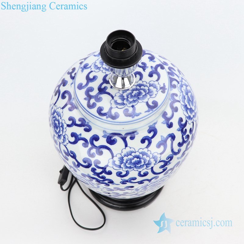 classical elegant ceramic lamp