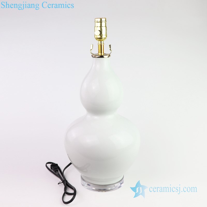 Gourd shape white ceramic lamp detail