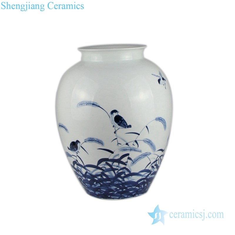  jingdezhen hand-painted  ceramic vases front view