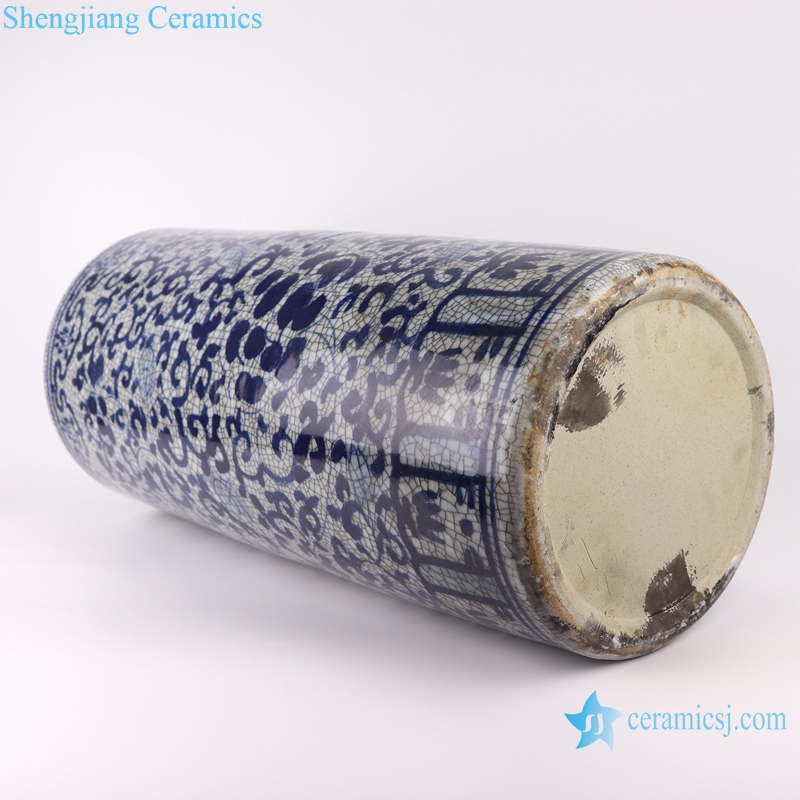 Chinese handmade blue and white decorative crack ceramic vases