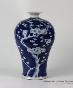 RYLU57_Blue and White Floral Vase
