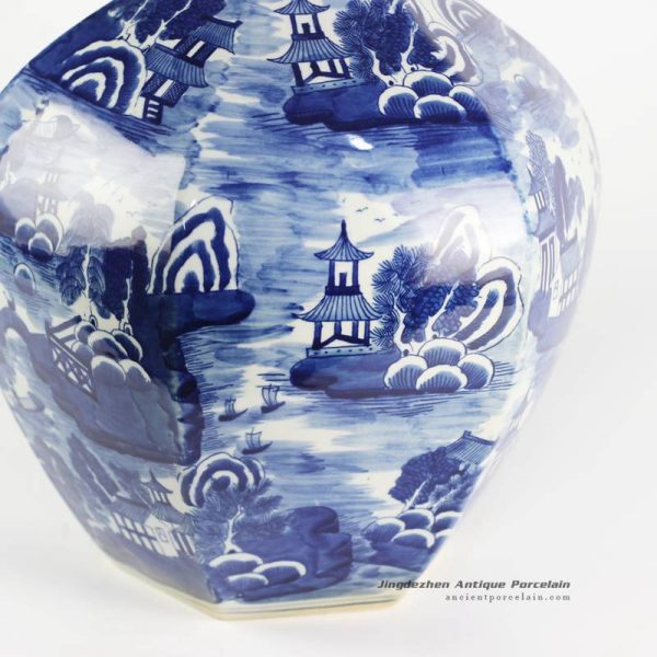 RYLU109_8902 RYLU109_8902