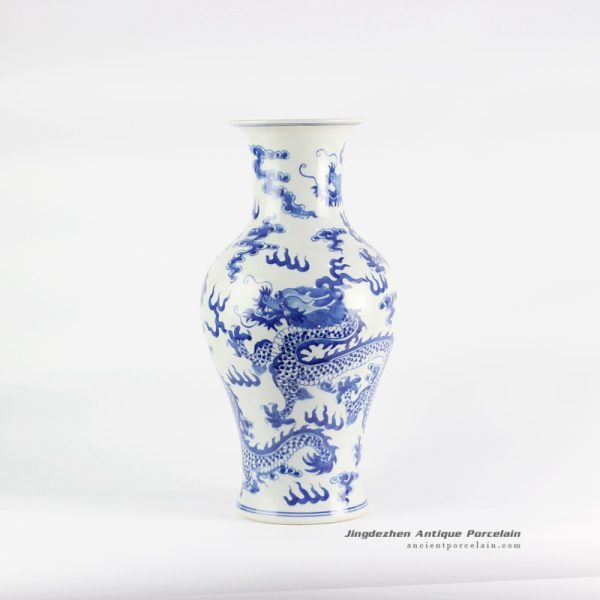 RYLU110_8912 RYLU110_8912