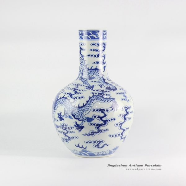 RYLU113_8921 RYLU113_8921