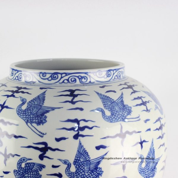 RYLU122_8962 RYLU122_8962