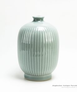 RYMA96/B_ Hand Made Ceramic Vase