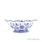 RYPU36_Popular and graceful blue and white floral wave rim porcelain fruit serving bowl