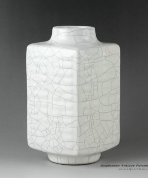 RYZR05_12.5″ Crackle white porcelain vase