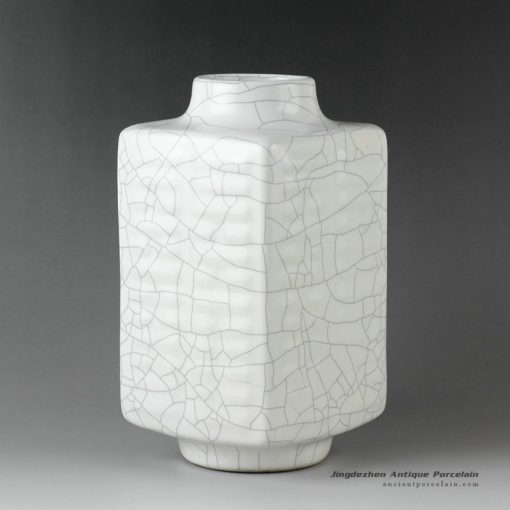 RYZR05_12.5″ Crackle white porcelain vase