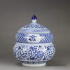 RZBG07-B_Round belly calabash design Japan style blue and white hand paint porcelain candle jar