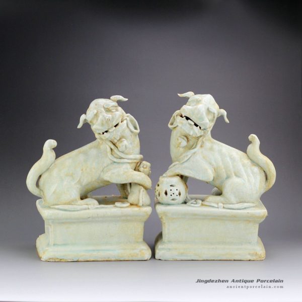 RZEI01_11″ Pair of Jingdezhen porcelain foo dog statue