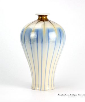 RZEK02-B_Transitional sky blue stripe short neck pottery vase