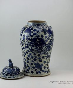 RZEY09_Chinese dragon design with lion heads on top blue and white ginger jars
