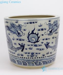 Totem dragon pattern porcelain pen stand front view
