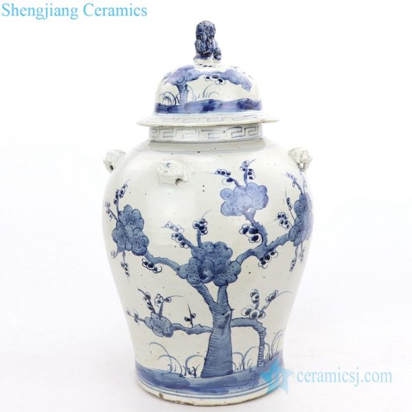 Jingdezhen ancient  ceramic storage tank