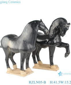 RZLN05-B Handmade ceramic horses figurine with 2 colors for home decoration